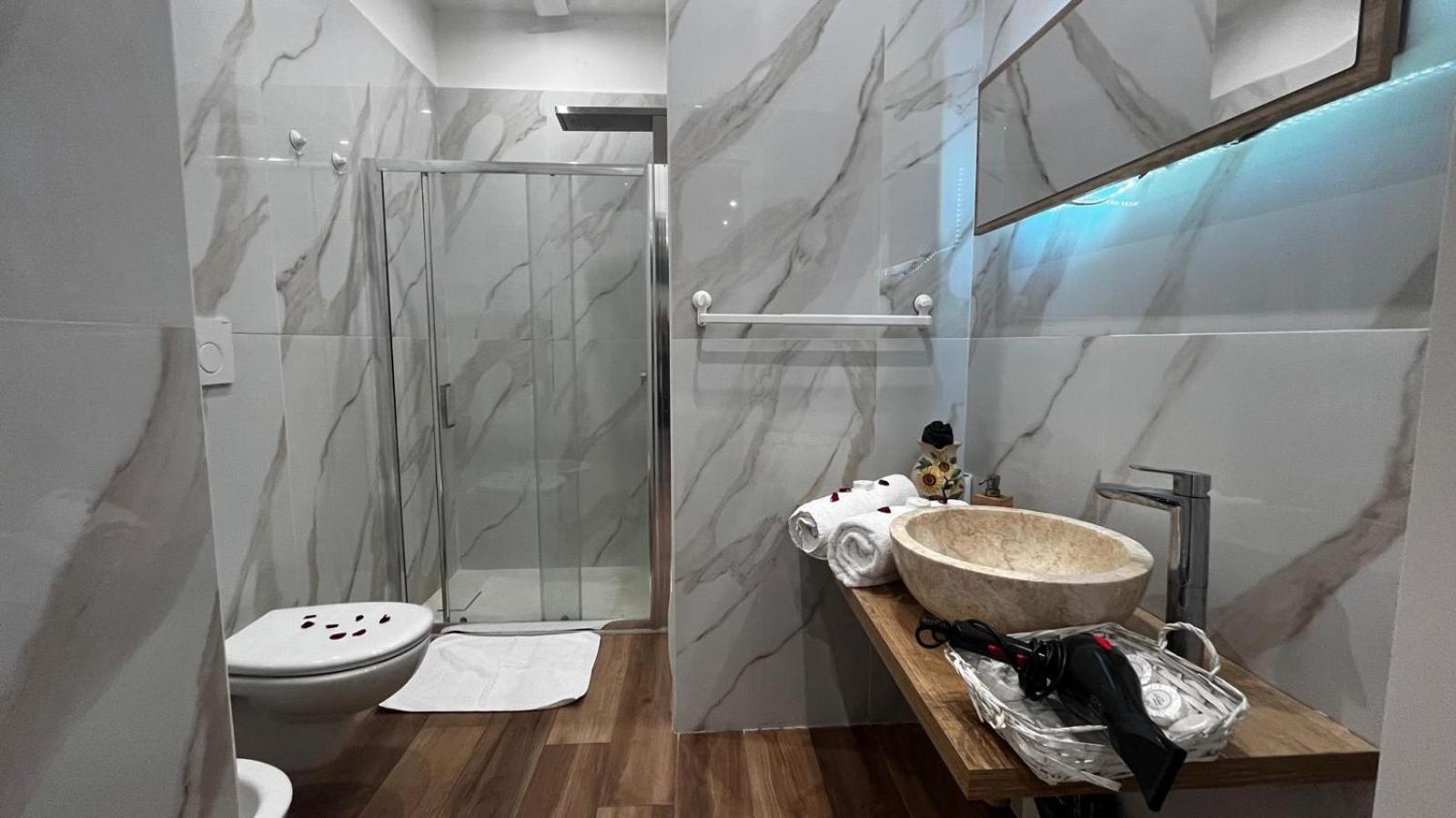Vespucci Suite Napoli Bagian luar foto
